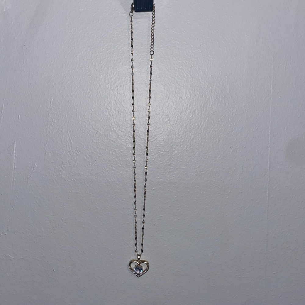 Gold heart necklace
